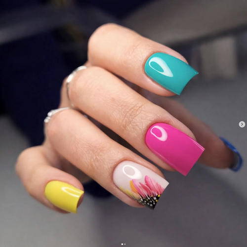 Travail d'ongles ObsidiAnn