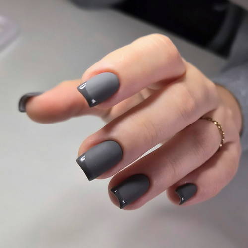 Travail d'ongles ObsidiAnn