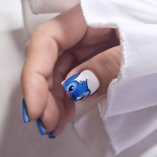 Travail d'ongles ObsidiAnn
