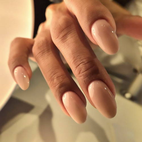 Travail d'ongles ObsidiAnn