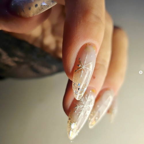 Travail d'ongles ObsidiAnn