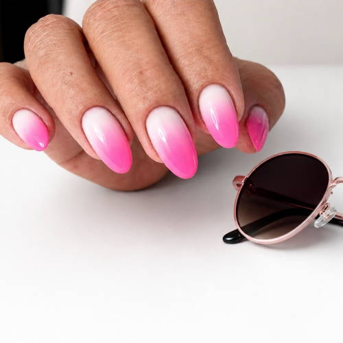 Travail d'ongles ObsidiAnn