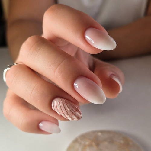 Travail d'ongles ObsidiAnn